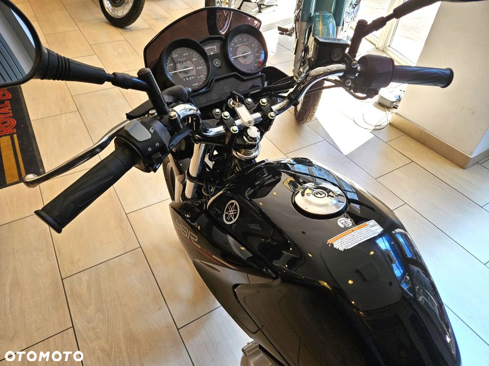 Yamaha YBR - 7