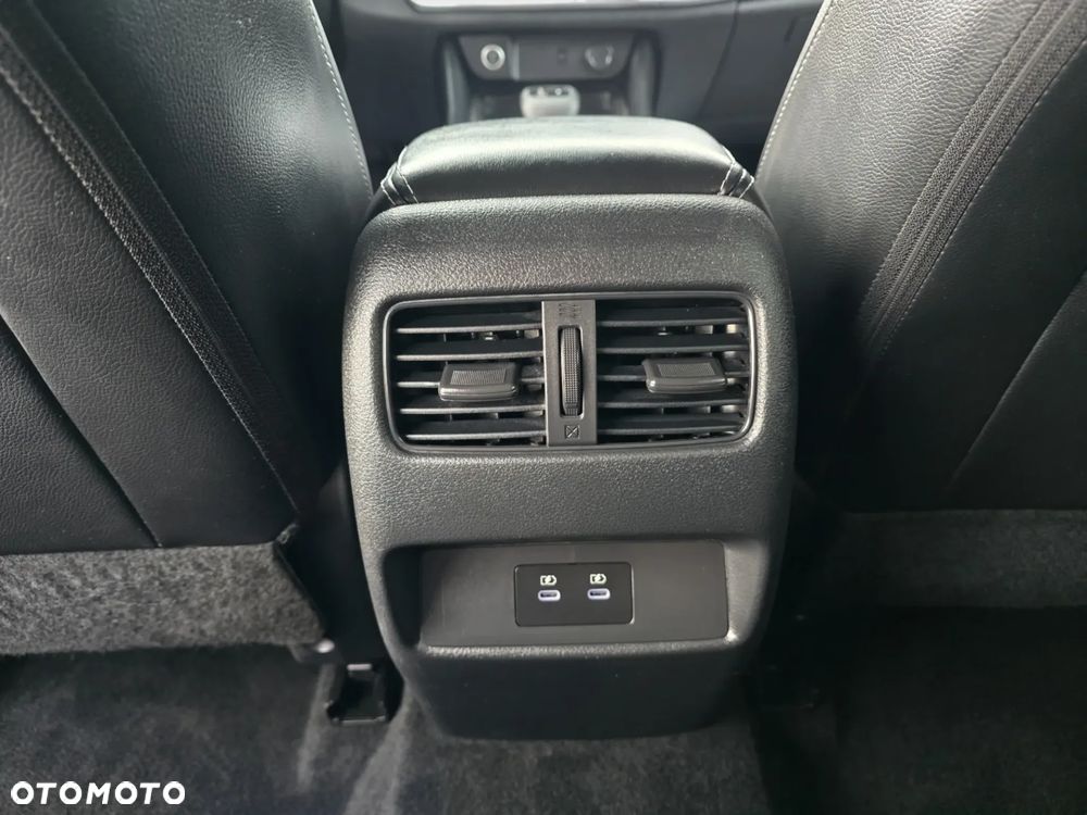 Nissan Qashqai 1.3 DIG-T N-Connecta DCT - 14