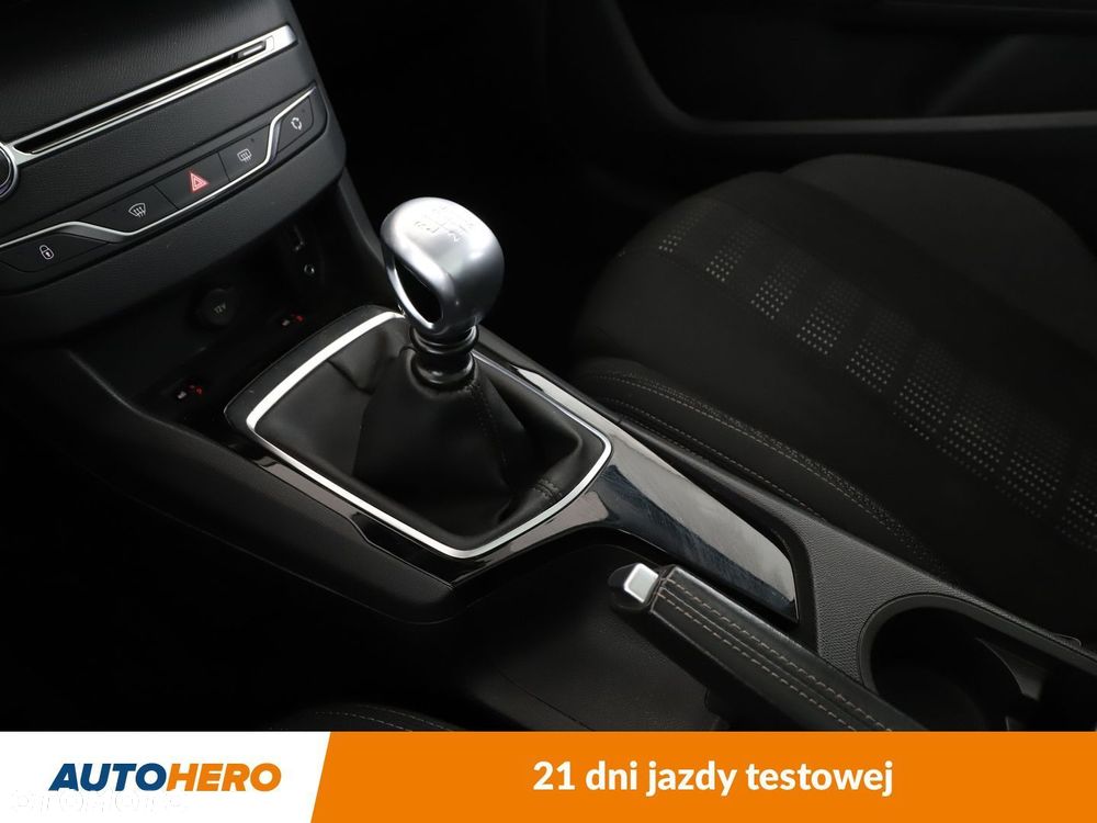 Peugeot 308 1.6 BlueHDi Active S&S - 24