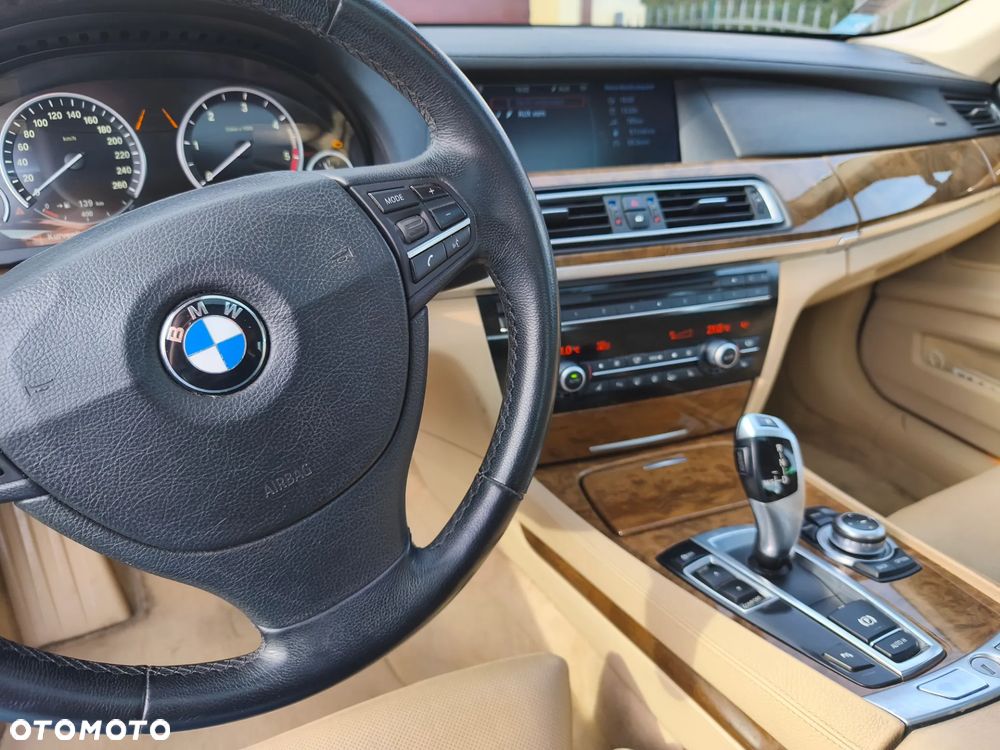 BMW Seria 7 730d L - 4