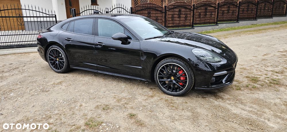 Porsche Panamera Turbo - 35