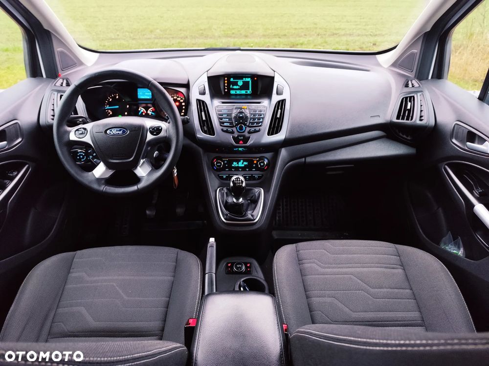 Ford Tourneo Connect Grand - 15