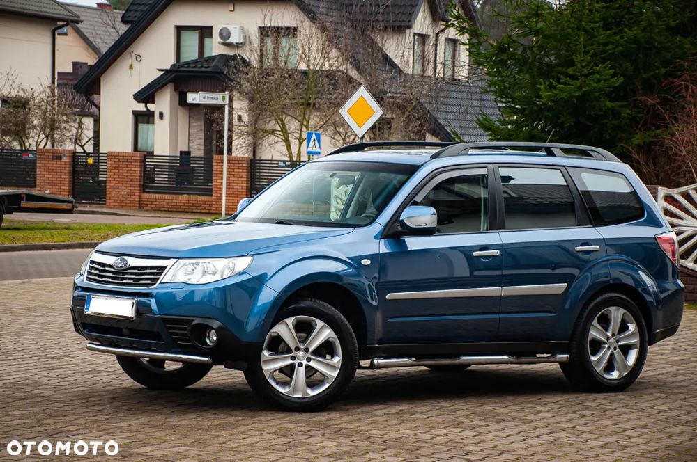 Subaru Forester 2.0X Exclusive - 4