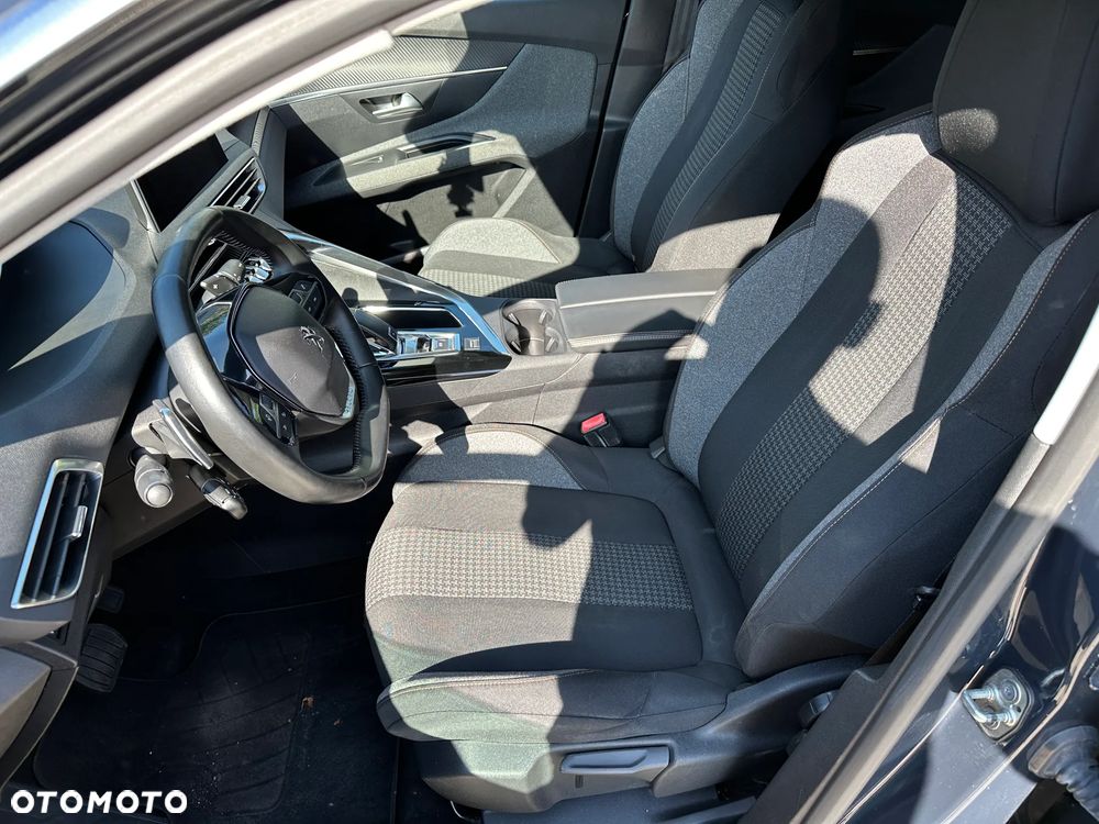 Peugeot 3008 - 21