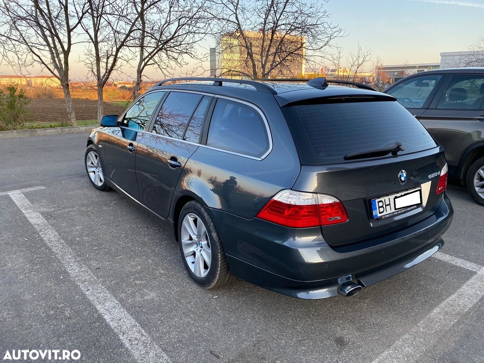 BMW Seria 5 520d Touring - 2