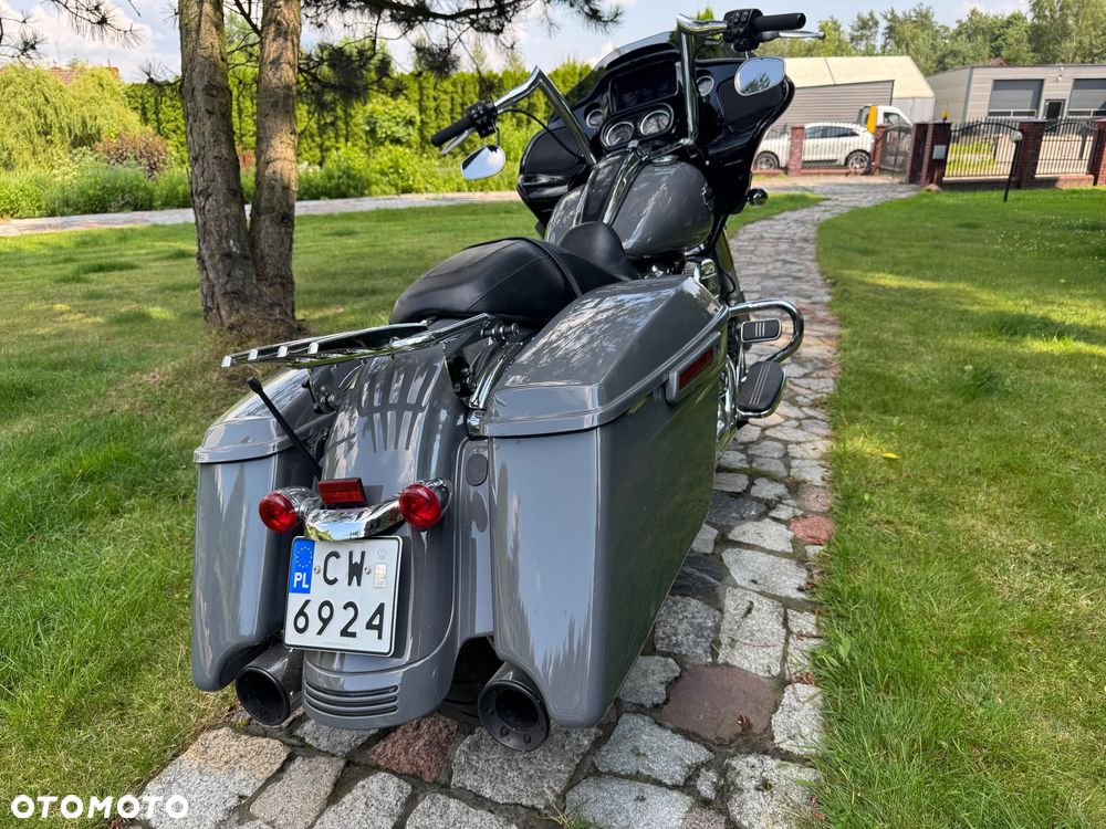 Harley-Davidson Touring Road Glide - 15