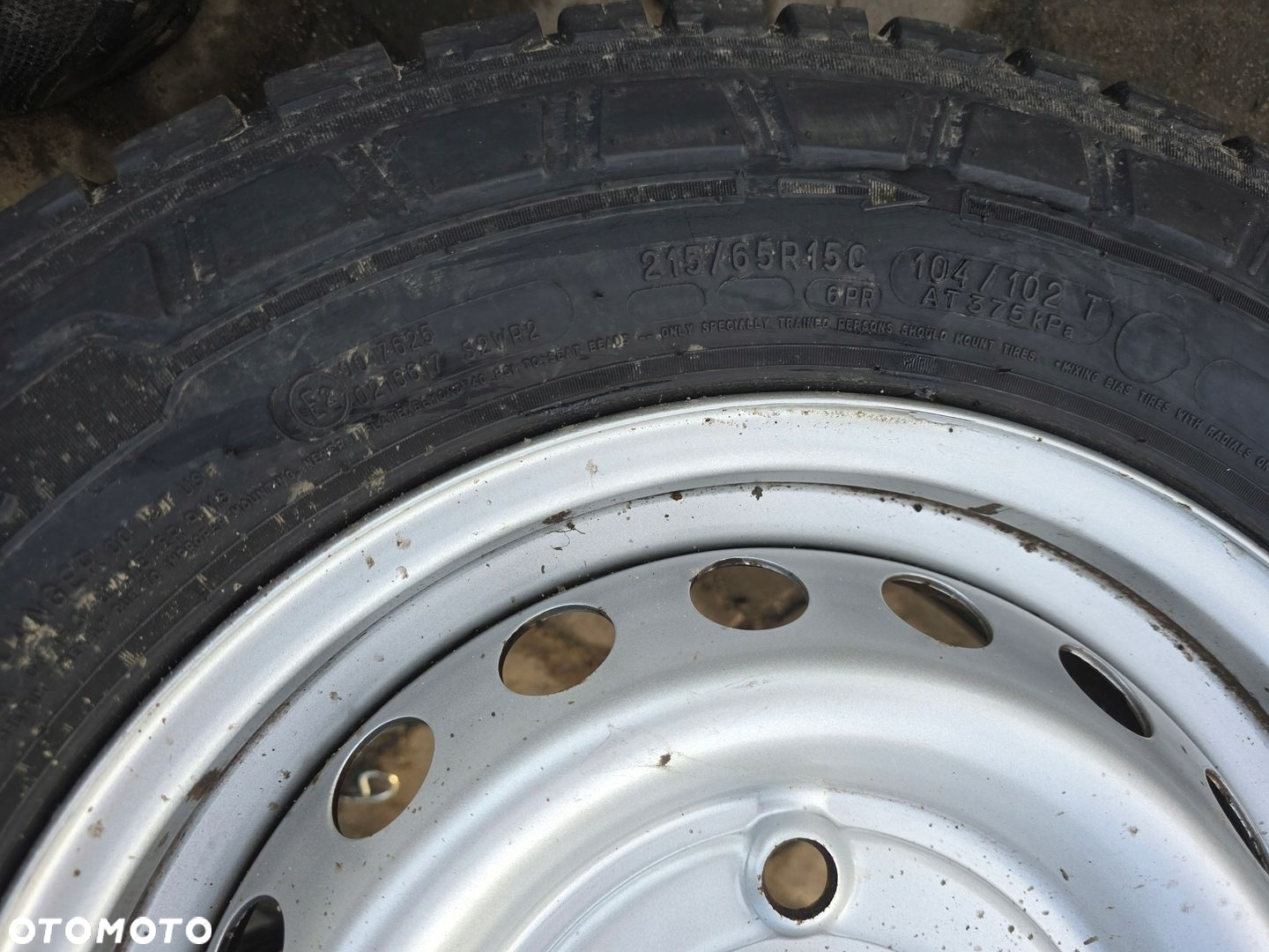 MICHELIN AGILIS CROSSCLIMATE 215/65R15C 104/102T 8mm 4X 21R - 8