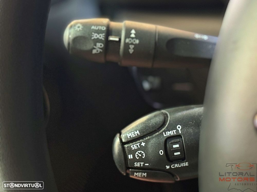 Citroën C3 1.2 PureTech Feel EAT6 - 23