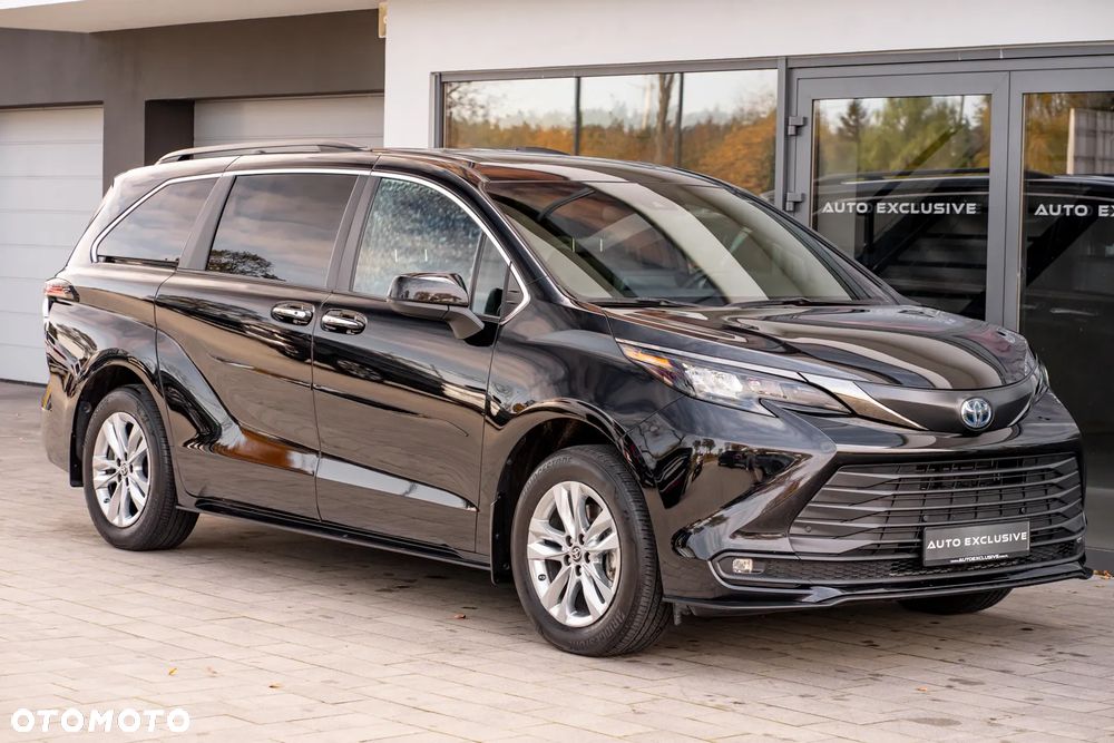 Toyota Sienna - 17
