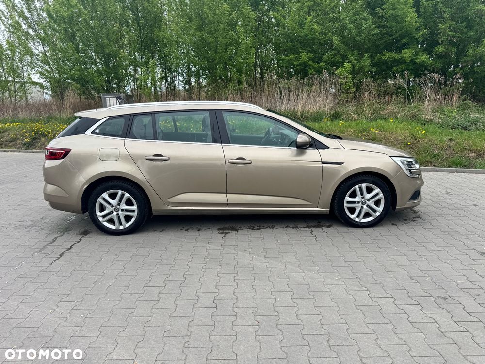 Renault Megane 1.5 Blue dCi Business - 4
