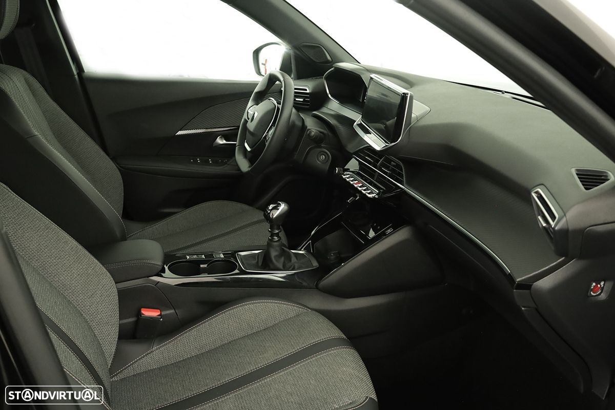 Peugeot 2008 1.2 PureTech Allure - 20