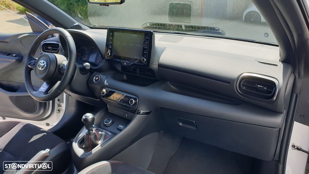 Toyota GR Yaris Standard - 10