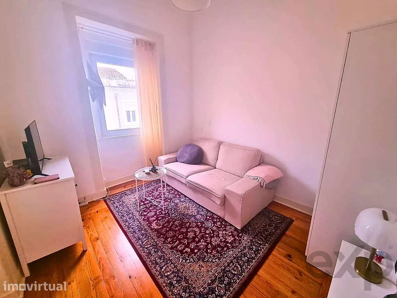 Vende-se apartamento T1+1 em Campo de Ourique - Grande imagem: 4/9
