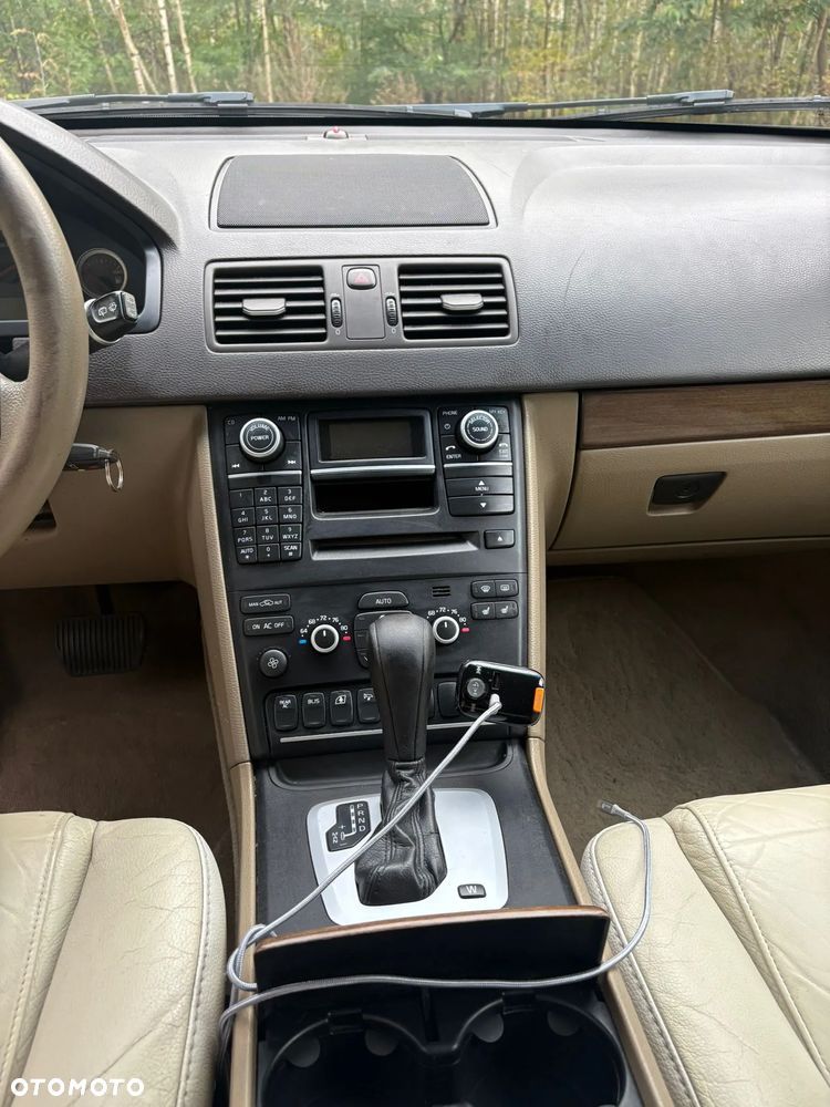 Volvo XC 90 - 12
