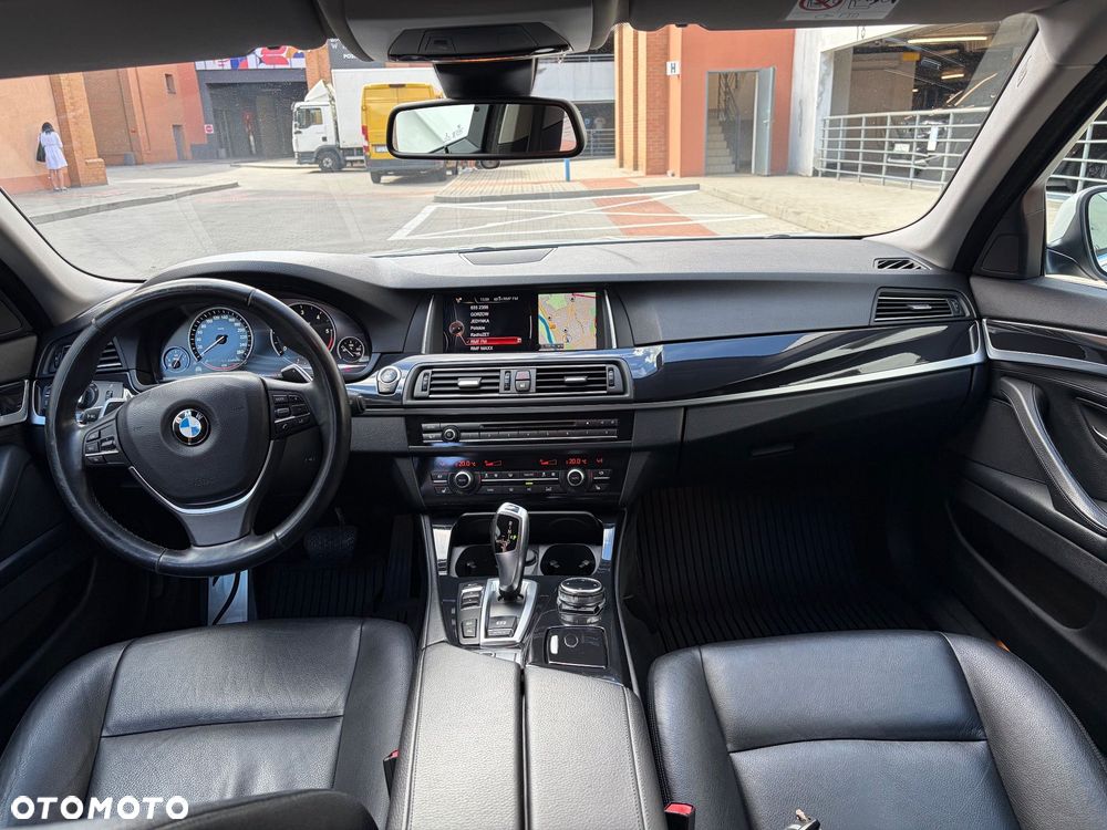 BMW Seria 5 520d xDrive - 8