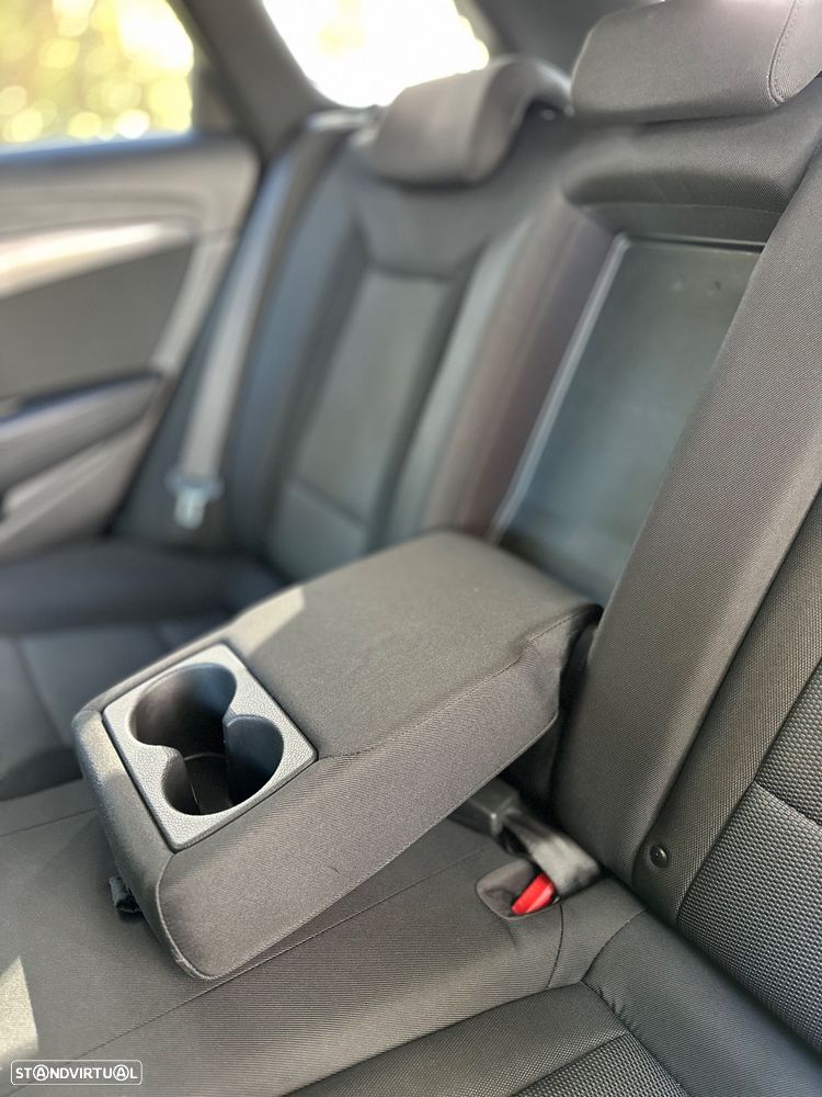 Hyundai i40 SW 1.7 CRDi Blue Comfort - 37