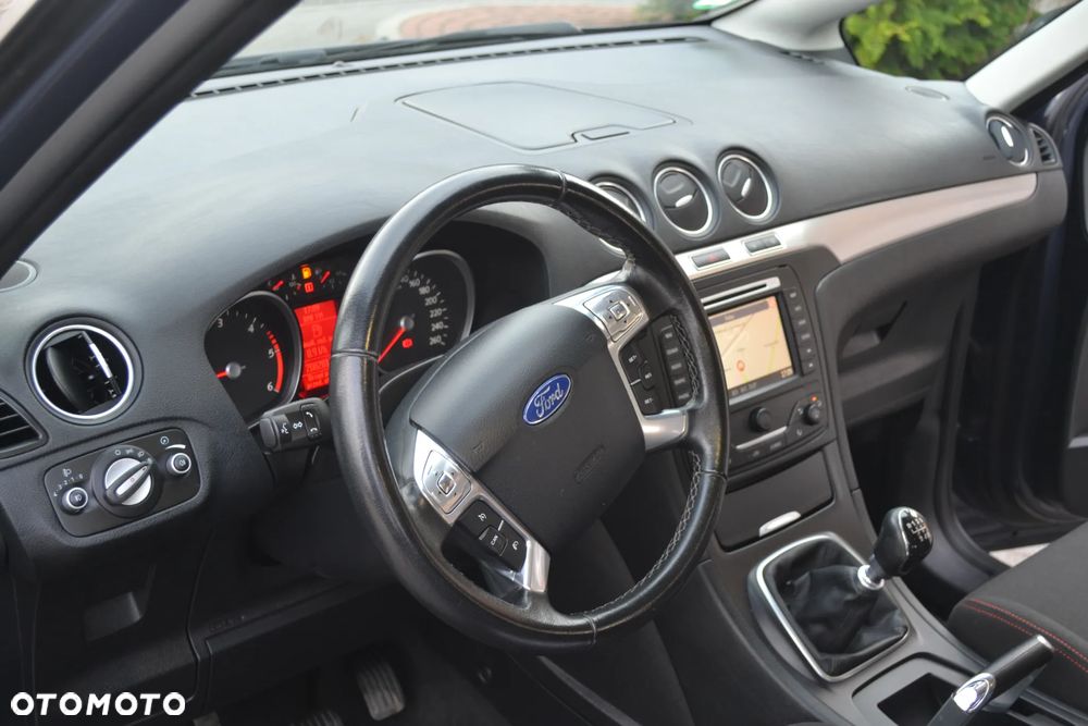 Ford S-Max 2.0 TDCi DPF Titanium - 29