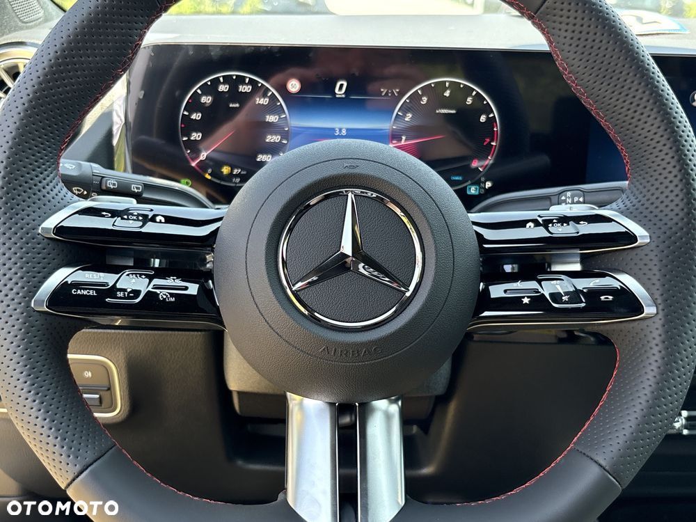 Mercedes-Benz GLA 200 mHEV AMG Line 7G-DCT - 13