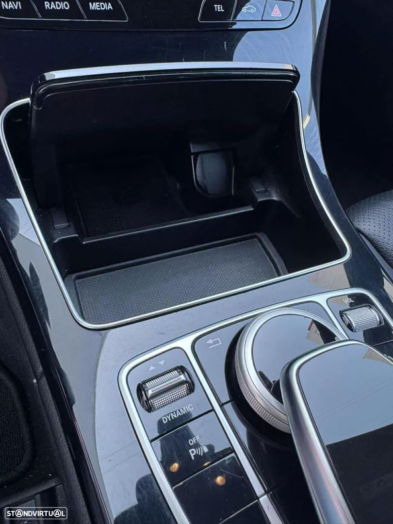 Mercedes-Benz C 300 h AMG Line - 11