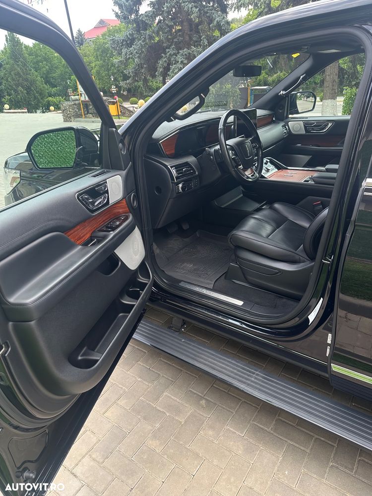 Lincoln Navigator - 33