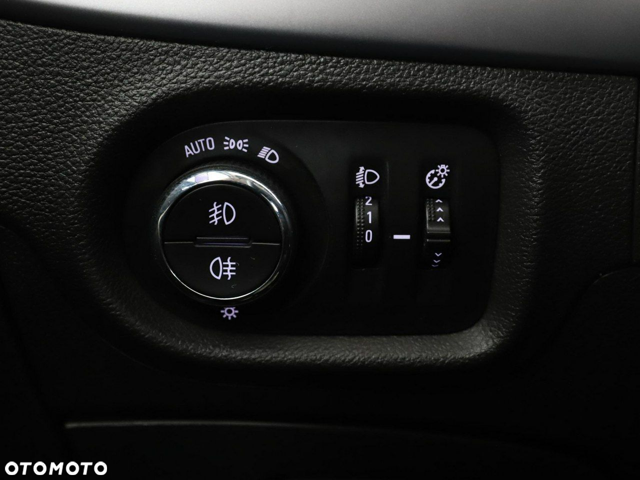 Opel Astra 1.4 Turbo Start/Stop Edition - 29