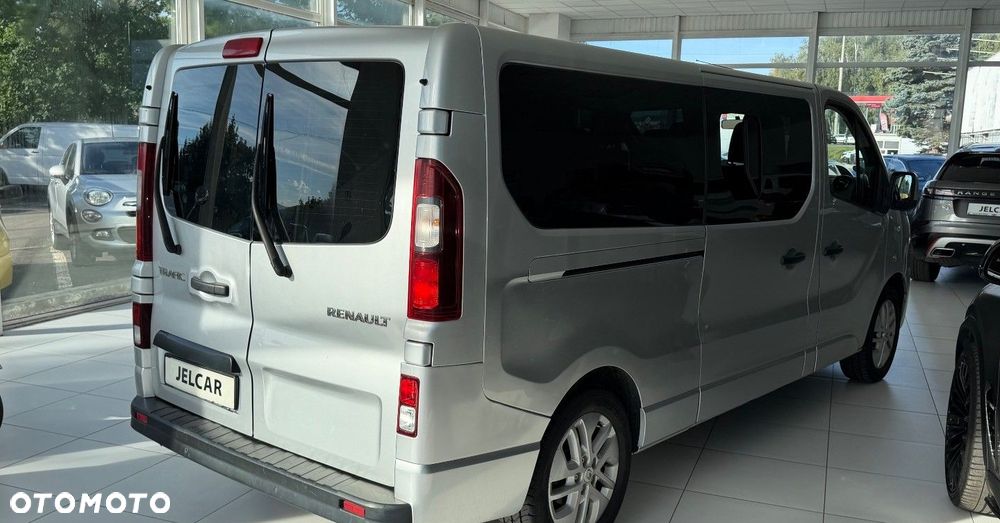 Renault Trafic - 23