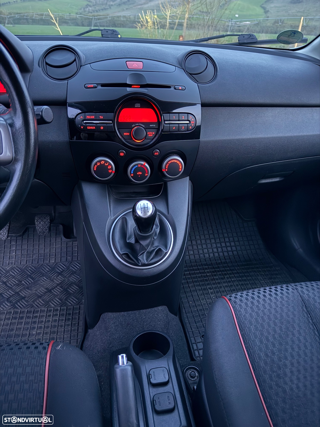 Mazda 2 1.6 MZ-CD Comfort - 7