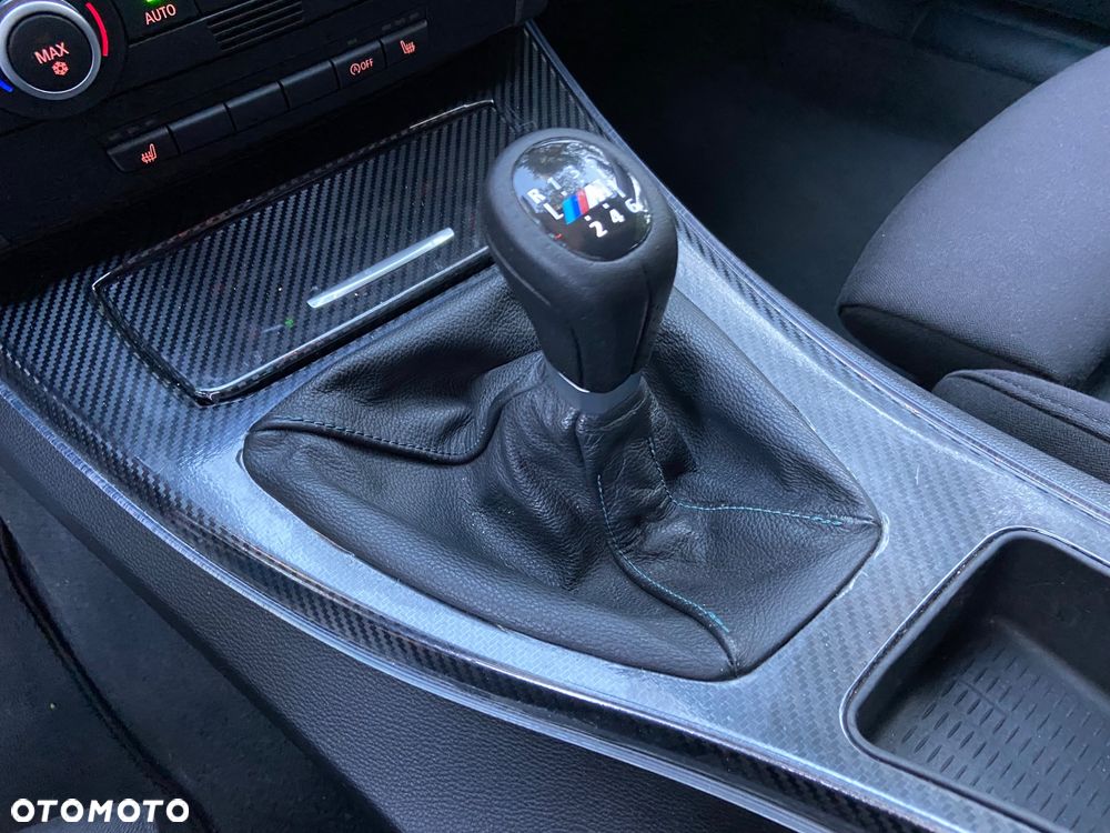 BMW Seria 3 318d DPF Edition Exclusive - 27