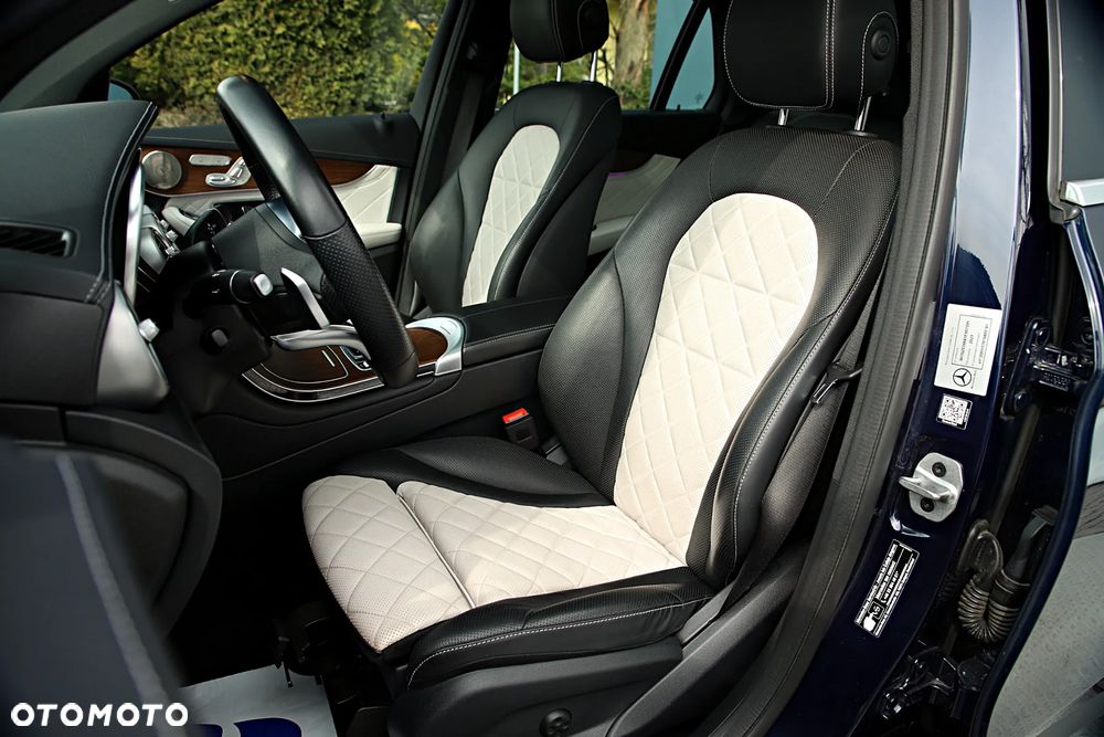 Mercedes-Benz GLC - 17