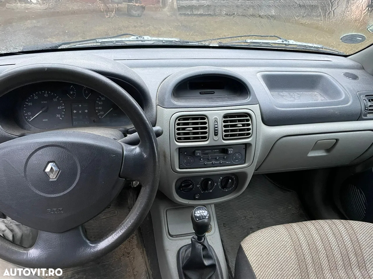 Renault Clio - 2