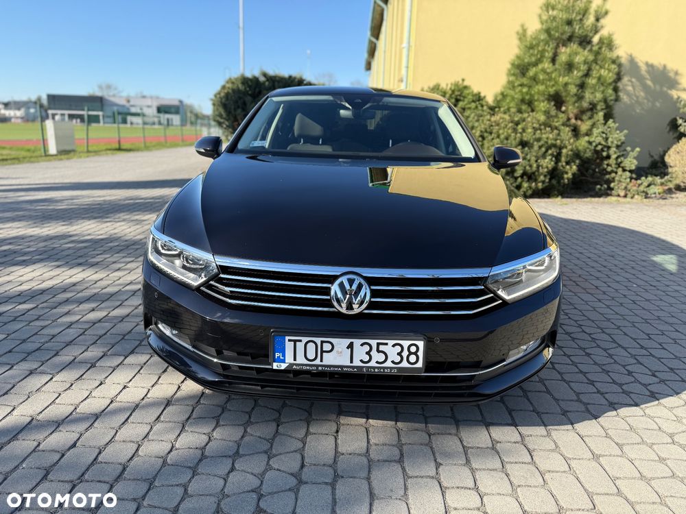 Volkswagen Passat - 2