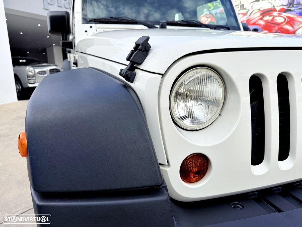 Jeep Wrangler 2.8 CRD MTX Sport - 38
