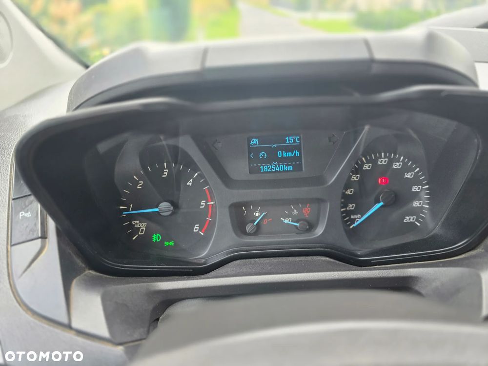 Ford Transit Custom - 11