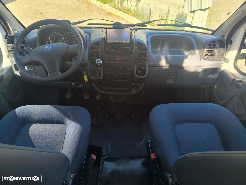 Hymer Tramp 5 lugares livrete - 7