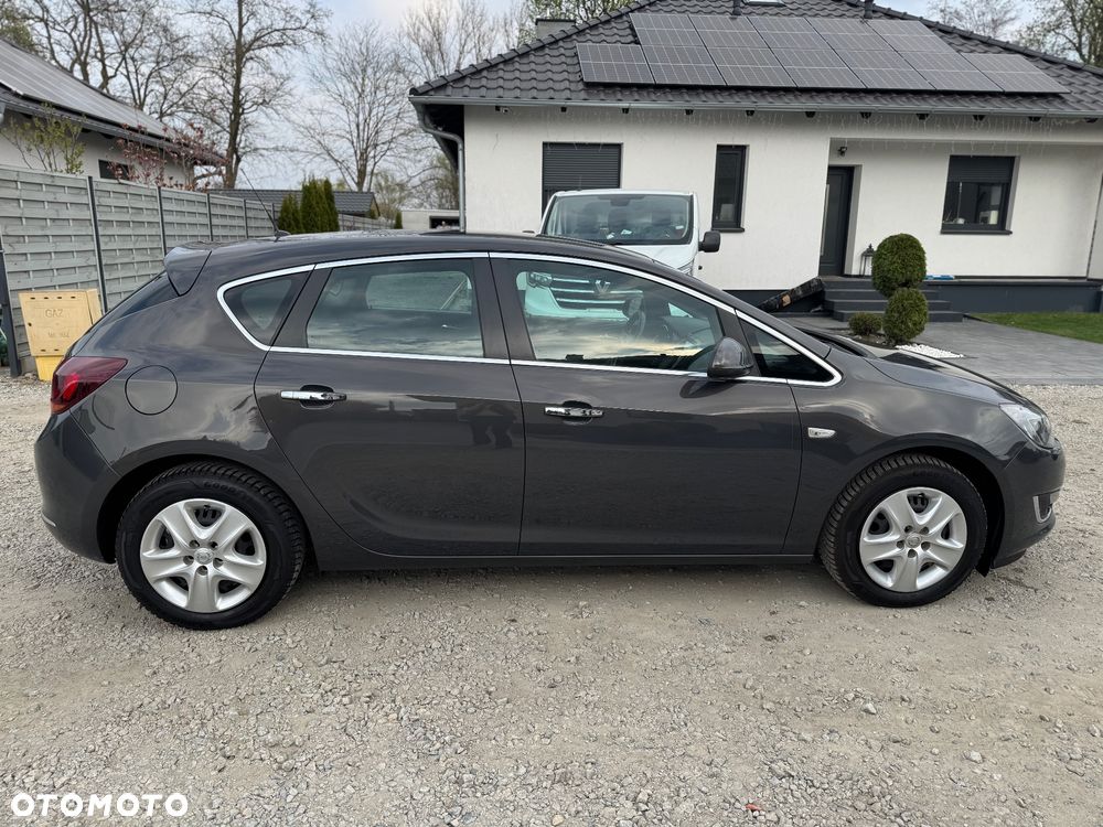 Opel Astra 1.4 T Cosmo - 6