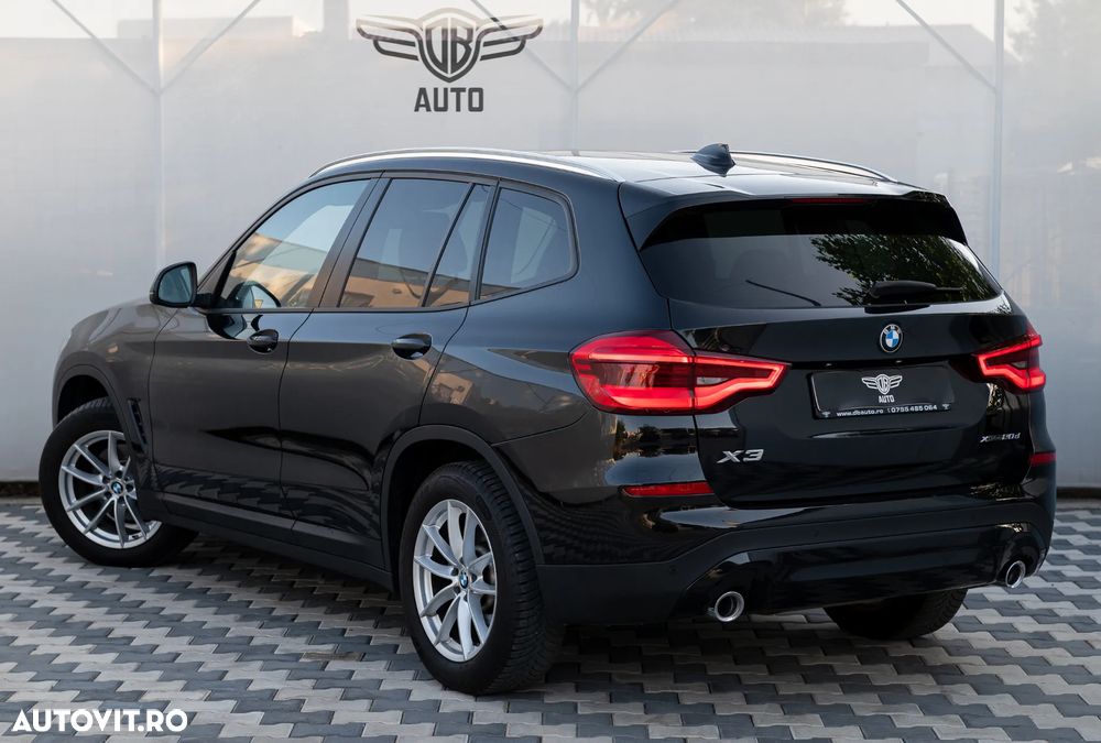 BMW X3 xDrive20d AT Advantage - 11