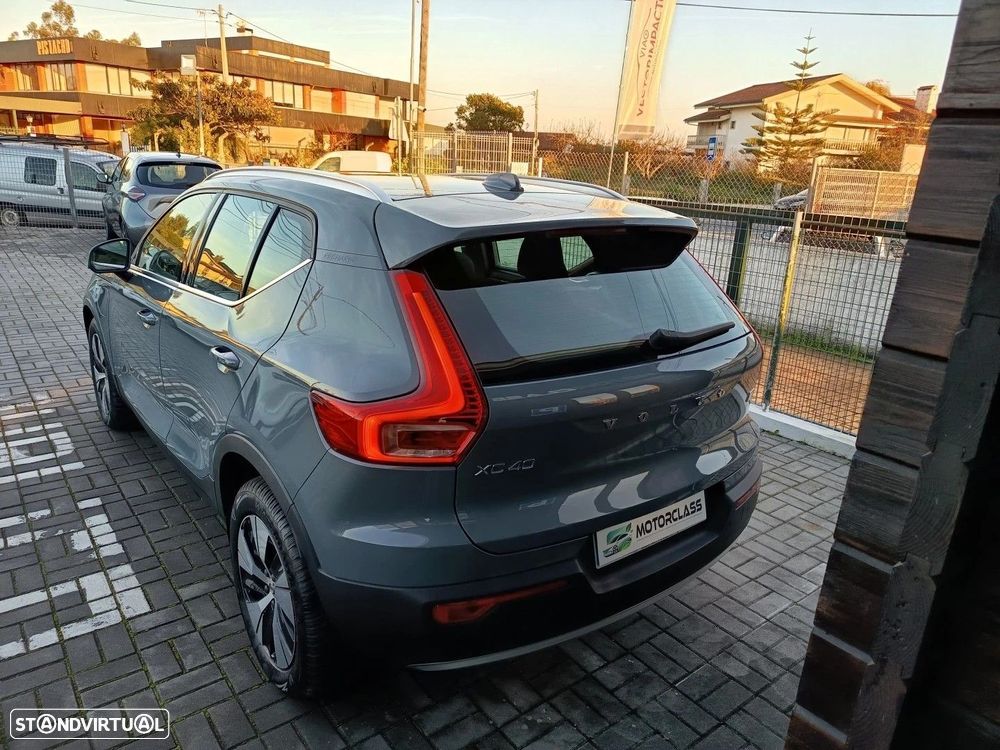 Volvo XC 40 1.5 T5 PHEV Momentum Plus - 4