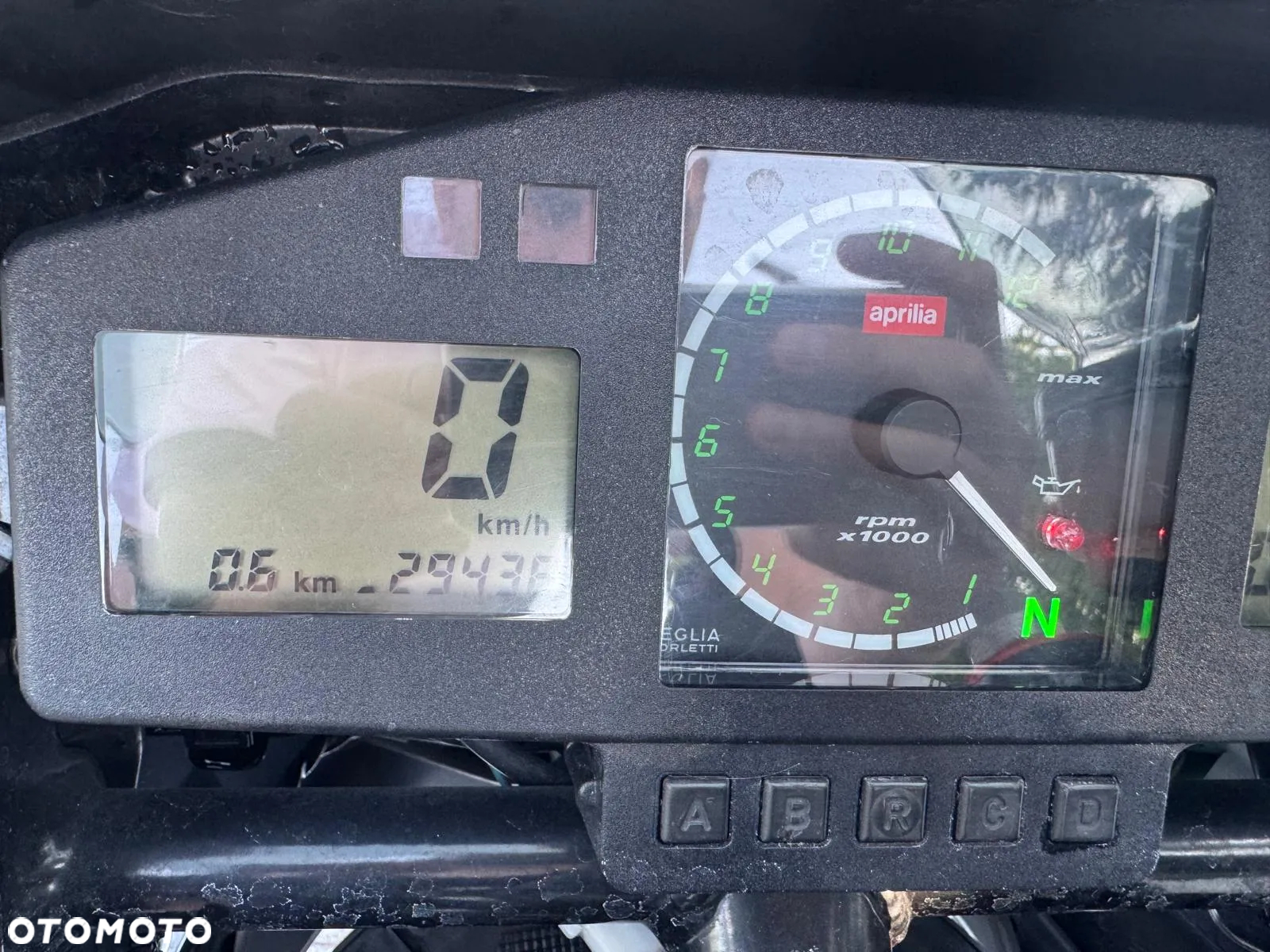 Aprilia SL - 9
