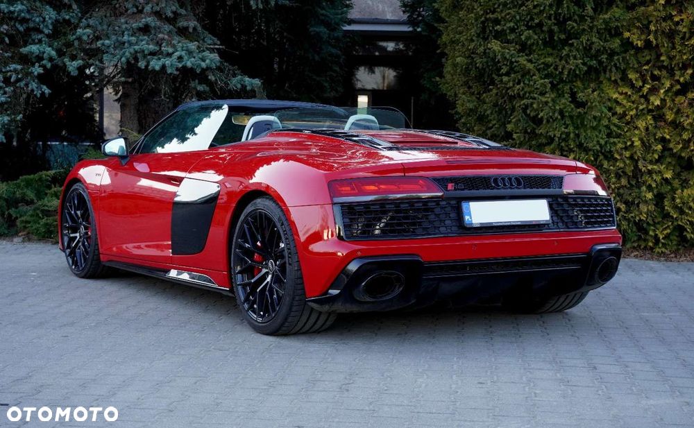 Audi R8 Spyder V10 RWD Performance - 11