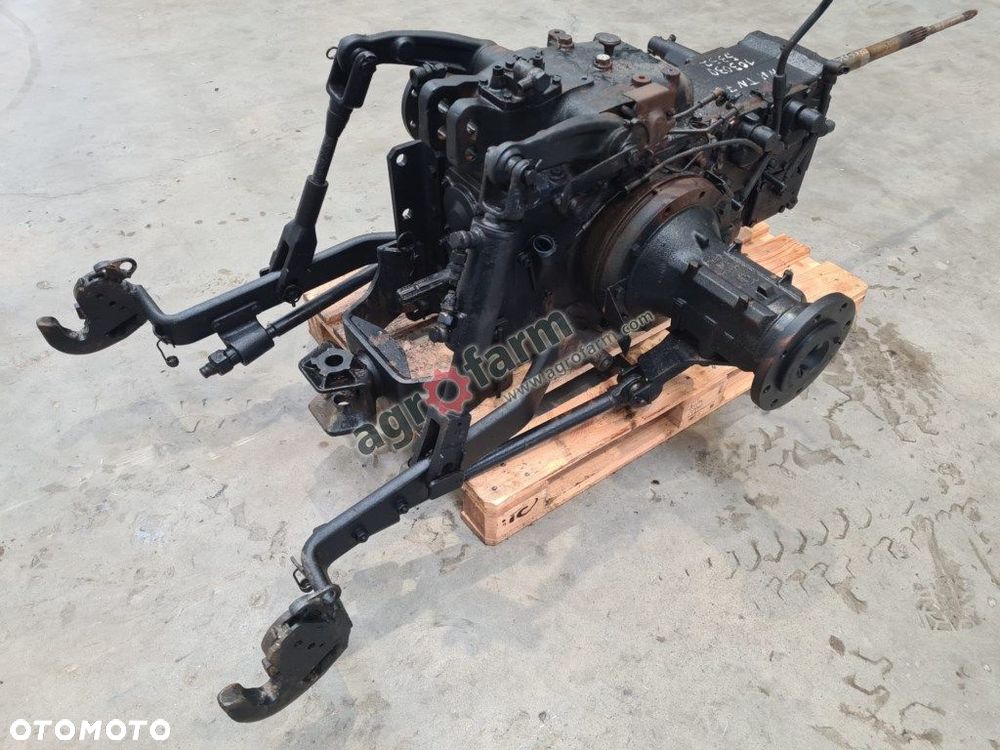 Tylny most New Holland TN70F 44366006 - 3