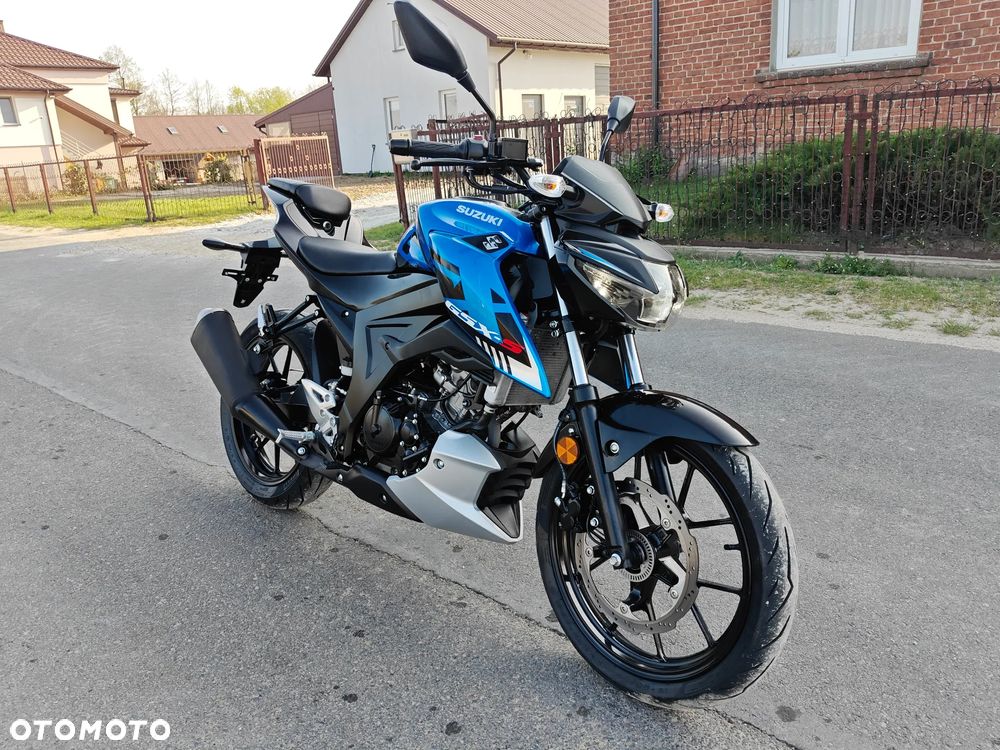 Suzuki GSX - 2