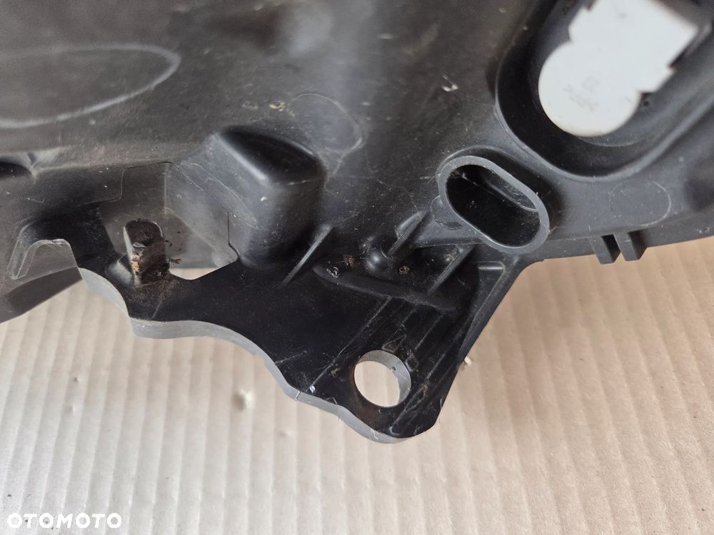 Lampa przednia lewa  Peugeot 208 I LIFT - 11