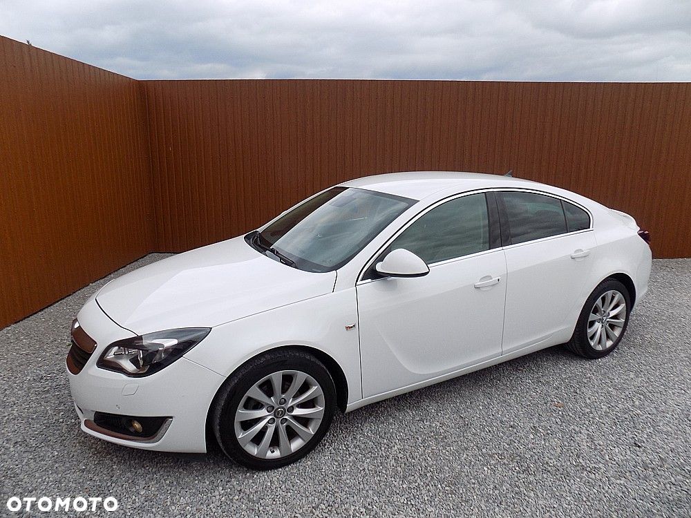 Opel Insignia 1.6 Turbo Design Edition - 32