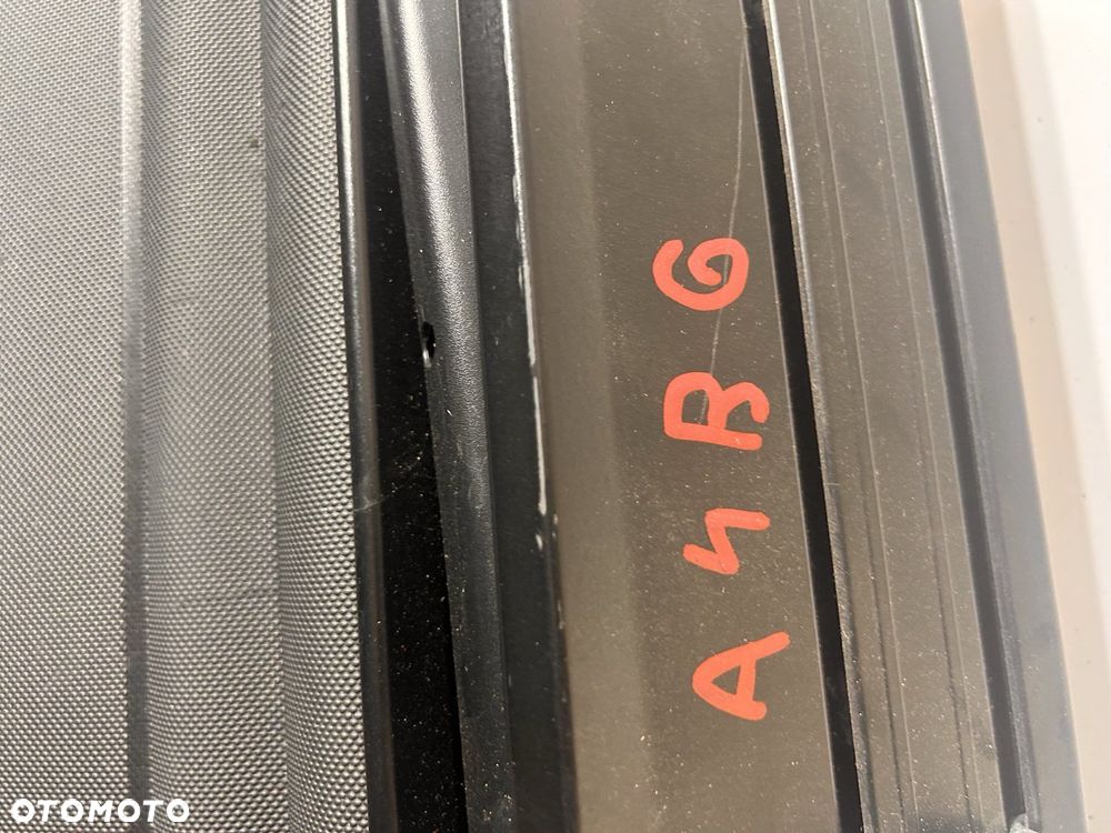 Roleta bagażnika z siatką kombi/avant soul czarna Audi A4 B6/B7 8E9 863 94H - 2