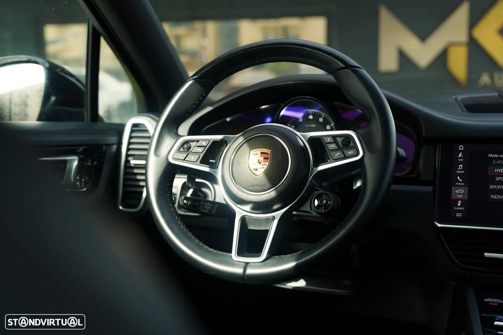 Porsche Cayenne Coupé E-Hybrid Platinum Edition - 10