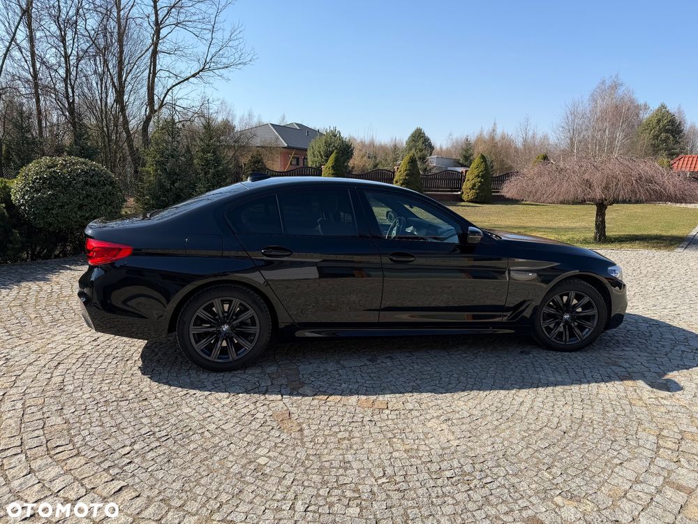BMW Seria 5 520d xDrive - 4