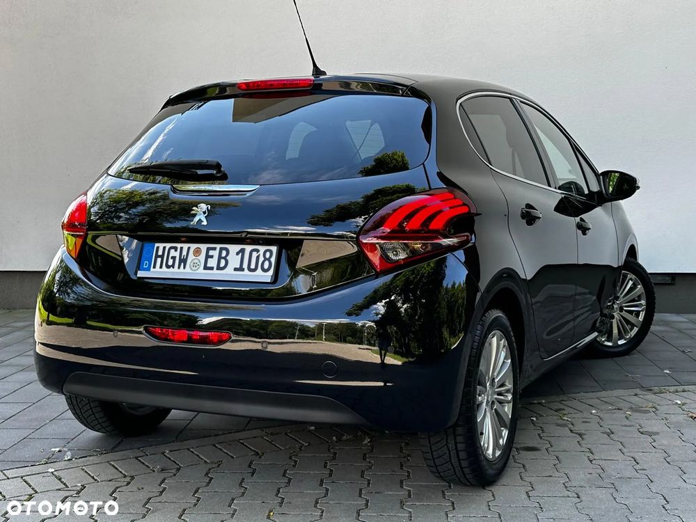 Peugeot 208 PureTech 110 Stop & Start Signature - 13