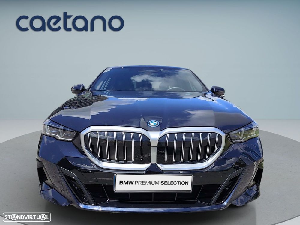 BMW 530 e Pack Desportivo M - 2