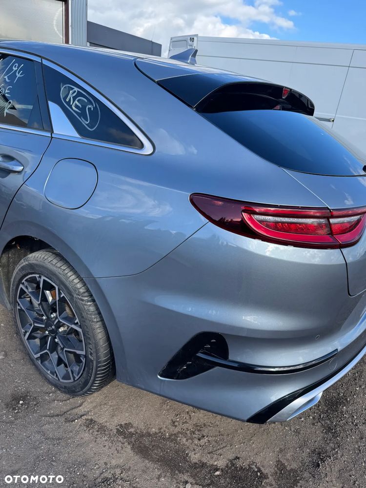 KIA PROCEED PRO CEED III CS KLAPA BŁOTNIK PRAWY TYŁ LAMPA PRAWY TYŁ BELKA WZMOCNIENIE ZDERZAKA - 2
