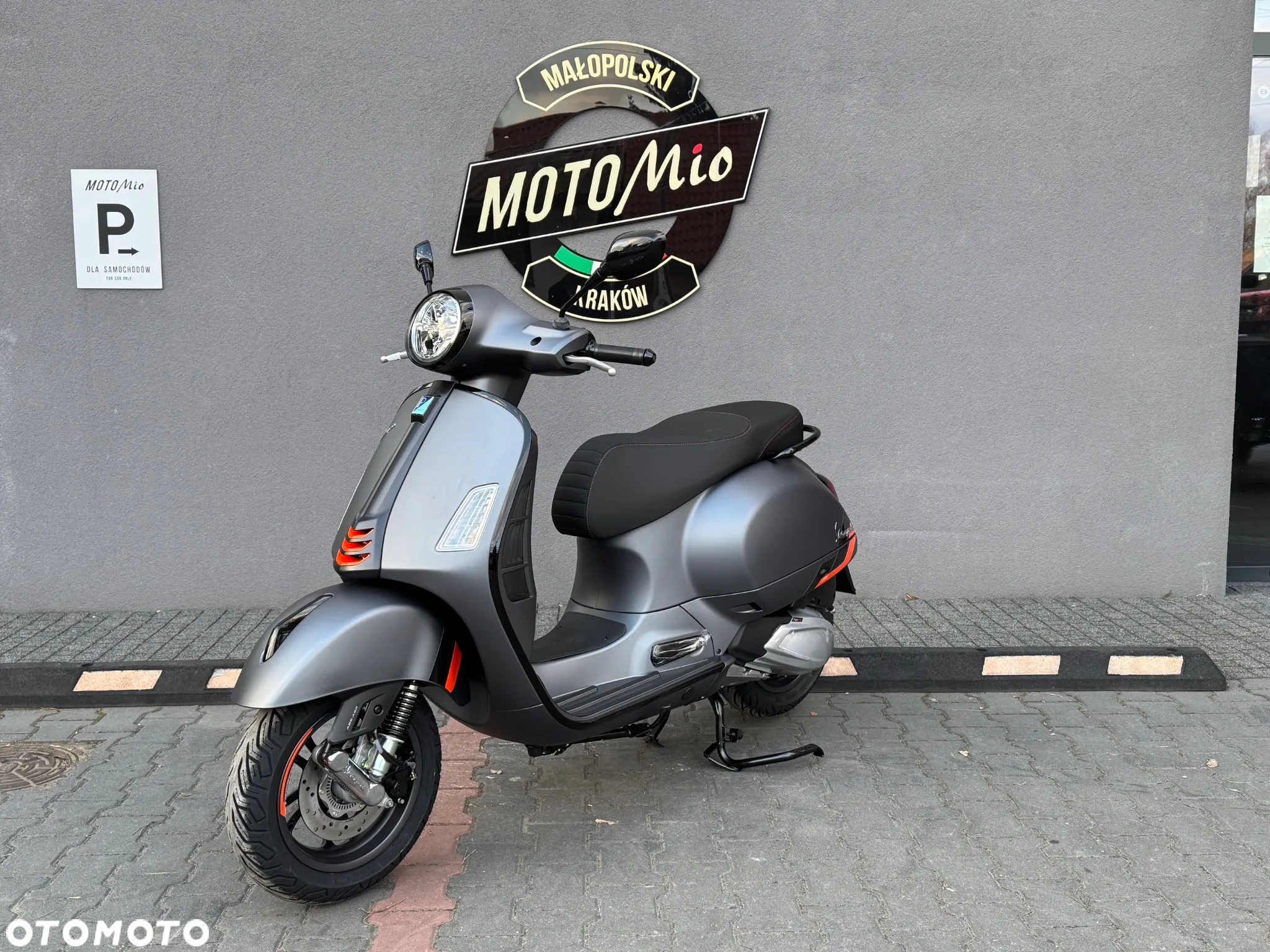 Vespa GTS - 3